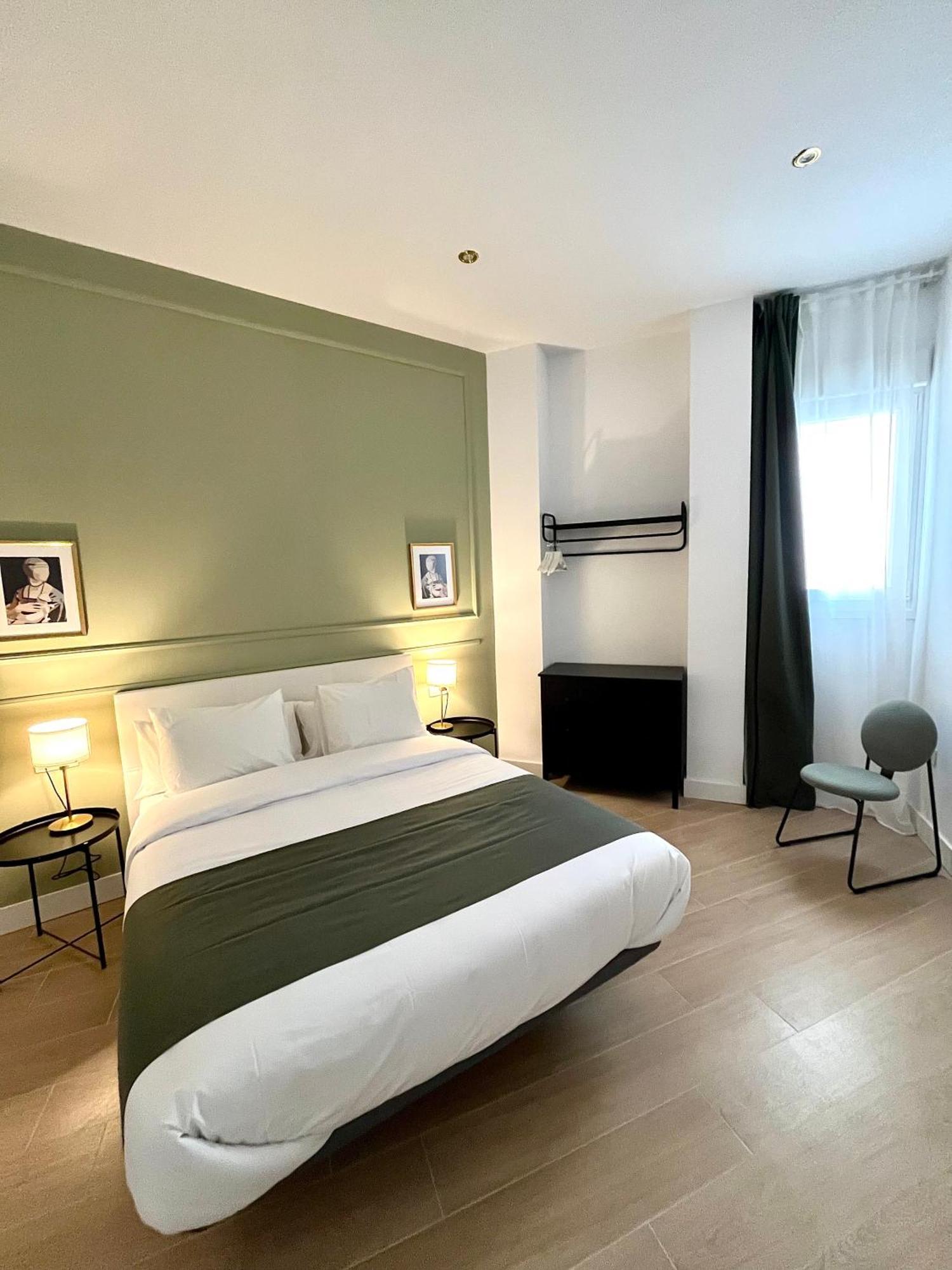 Apartment Elite - Art Collection - Leonardo