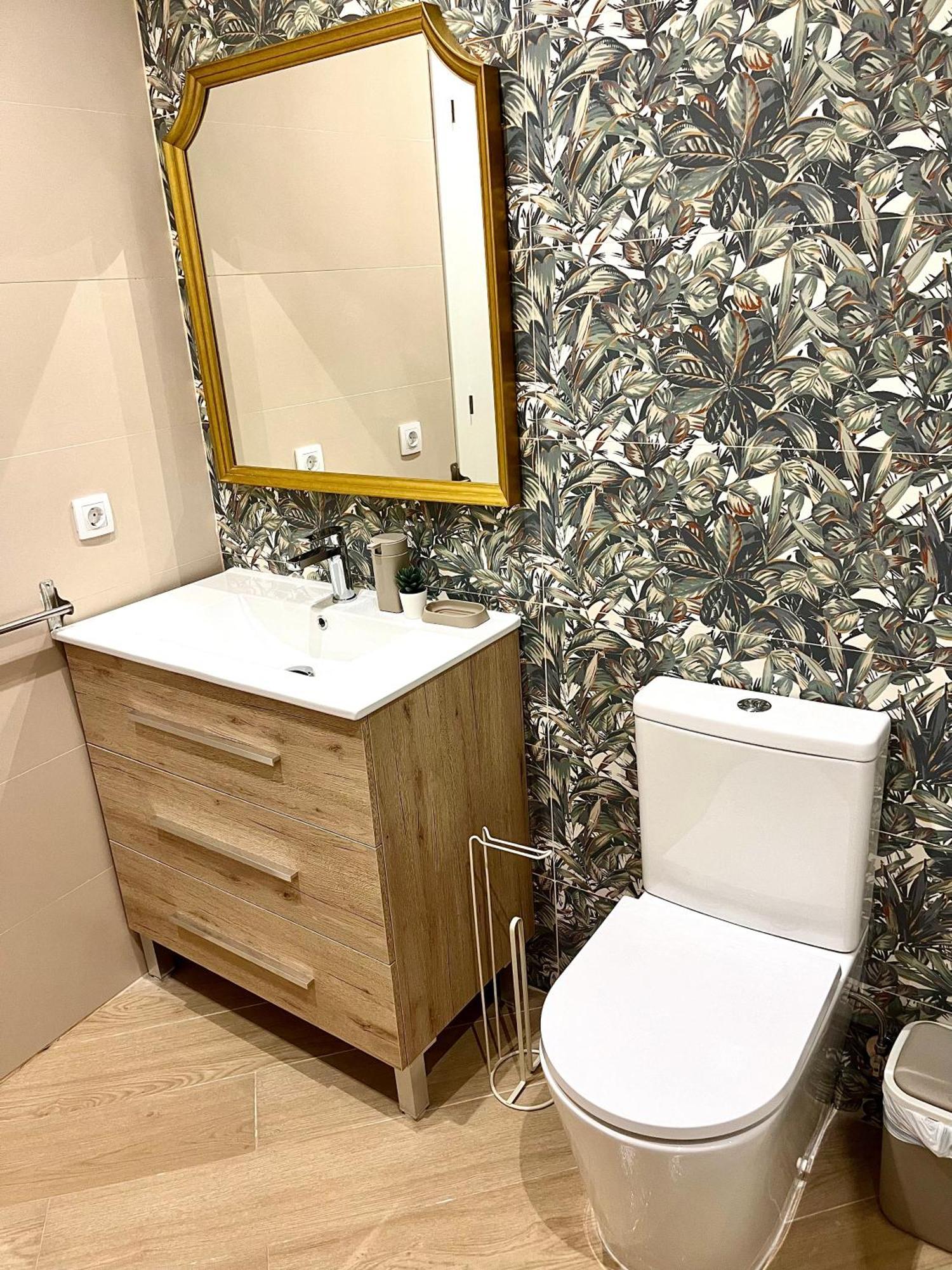 Elite - Art Collection - Leonardo Apartment